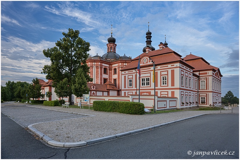 Mariánská Týnice s poutním kostelem Zvěstování Panny Marie