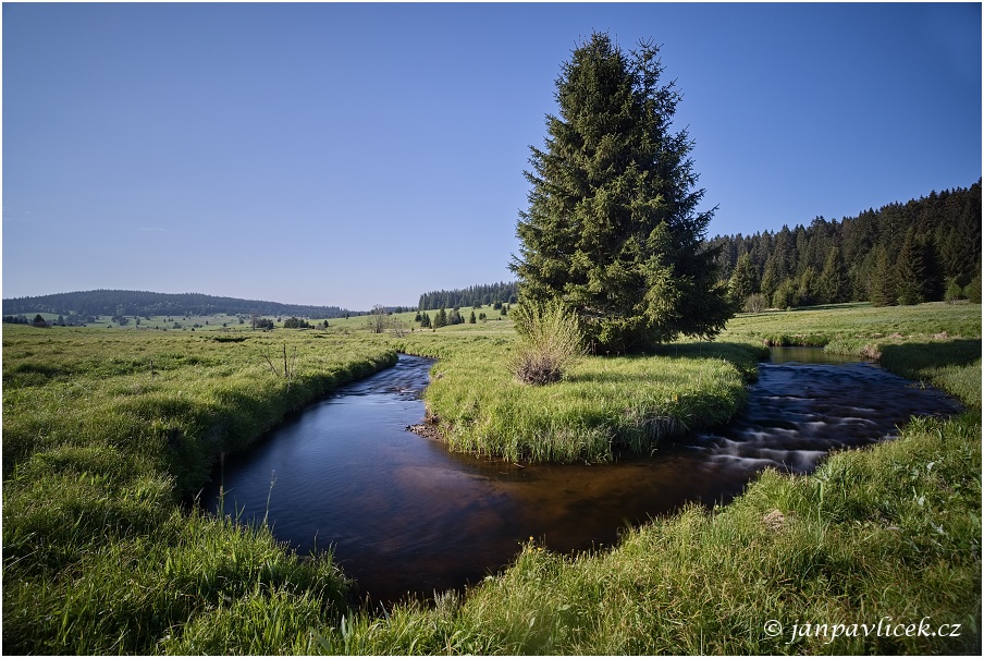 MEANDR KŘEMELNÉ