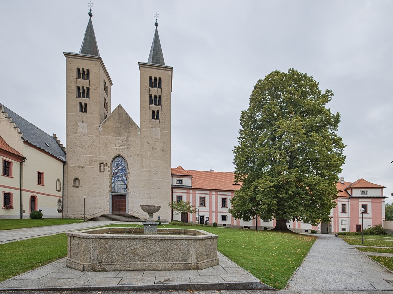 PREMONSTRÁTSKÝ KLÁŠTER V MILEVSKU