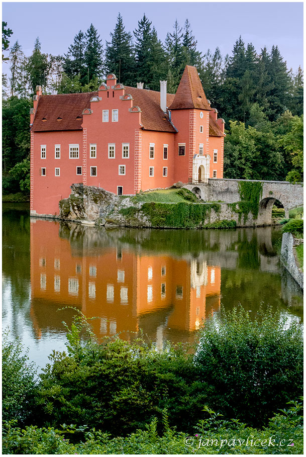 Zámek Červená Lhota