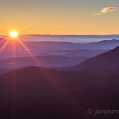 Východ slunce na Chlumem  (1191 m) , vpředu  Solovec   (1154... | fotografie